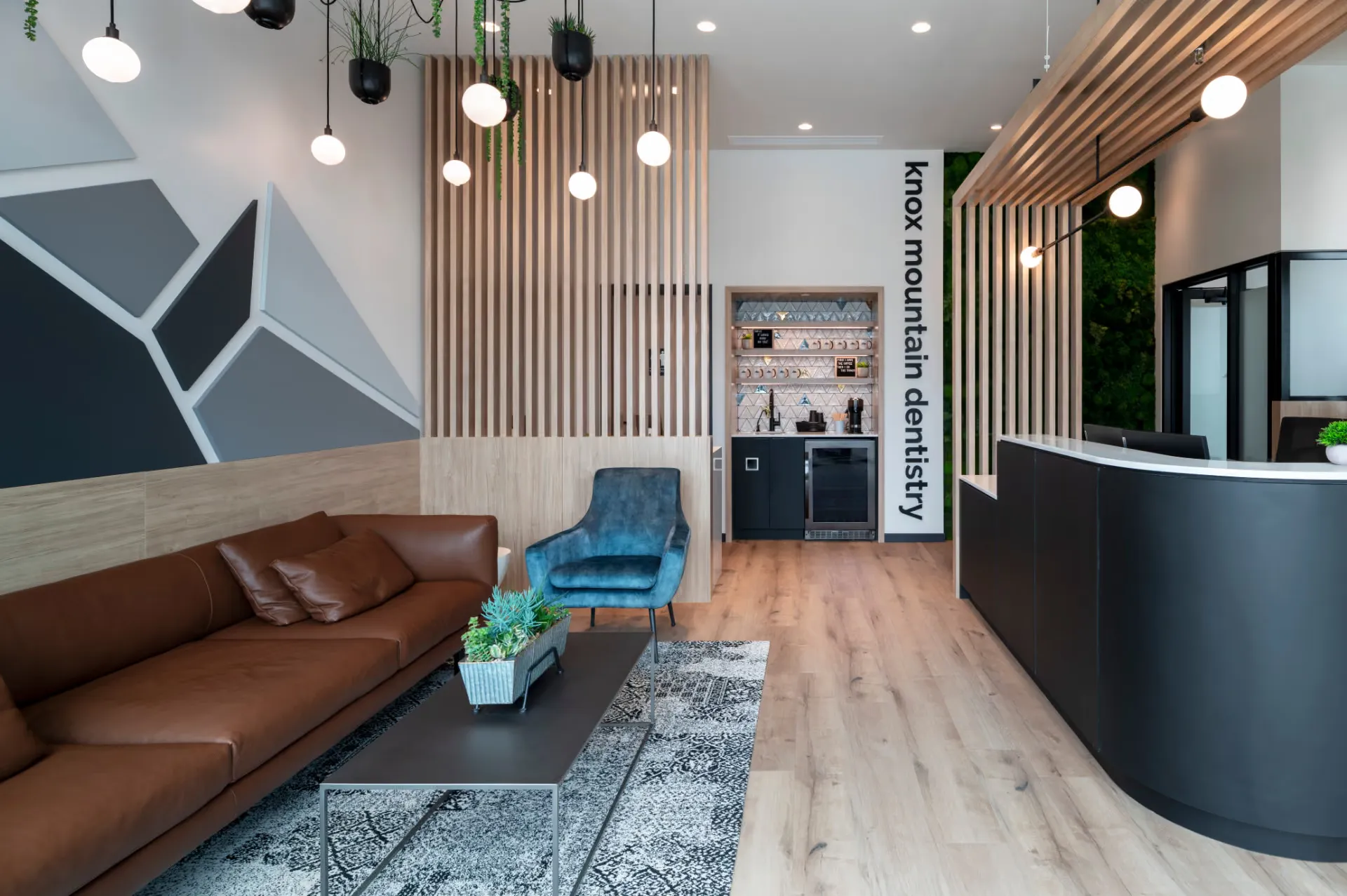 Reception desk at Knox Mountain Dentistry
